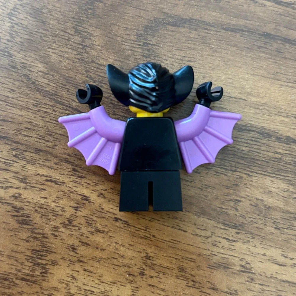 LEGO Halloween Minifigure 3-Pack Vampire Pumpkin Scarecrow Witch LEGOland CA